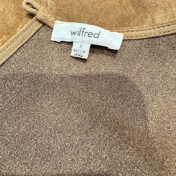 Wilfred Vegan Suede Tobacco Crop Top size Small - Picture 5 of 5